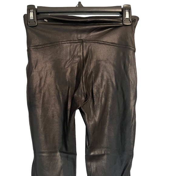 SPANX black faux leather leggings medium petite - Picture 5 of 13